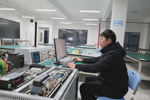 匠心礪技淬鋒芒 硬核逐夢正當(dāng)時——信陽技師學(xué)院信息系統(tǒng)集成服務(wù)專業(yè)人才培養(yǎng)紀(jì)實