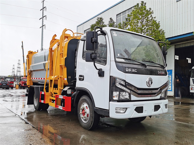 南通5方側(cè)掛桶垃圾車 城市配送運(yùn)輸服務(wù)的創(chuàng)新先鋒